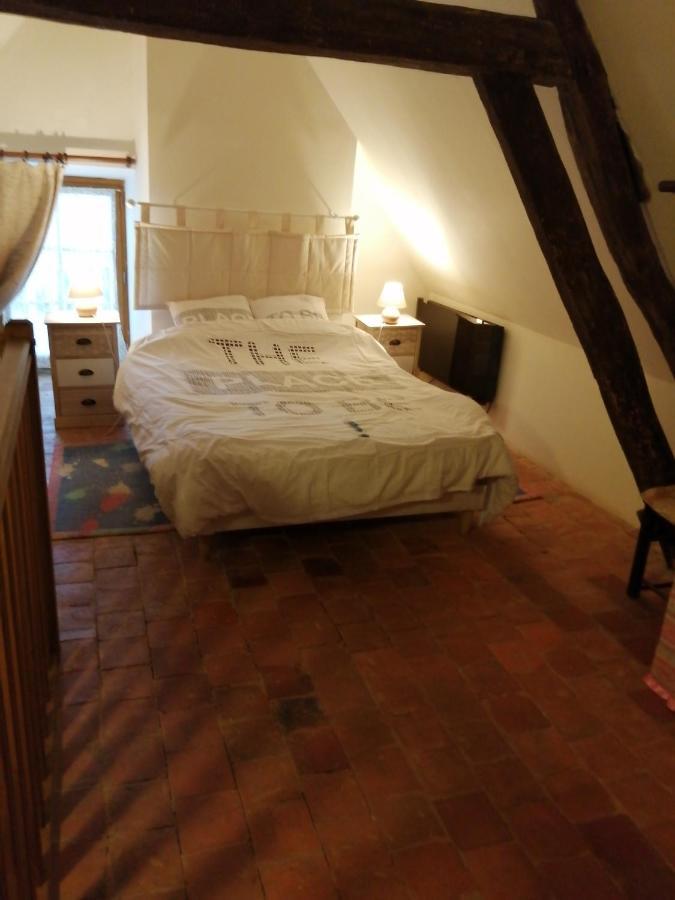 La Maison De Xenos Nohant-en-Graçay Kültér fotó
